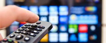 Какое телевидение лучше подключить — кабельное или спутниковое?